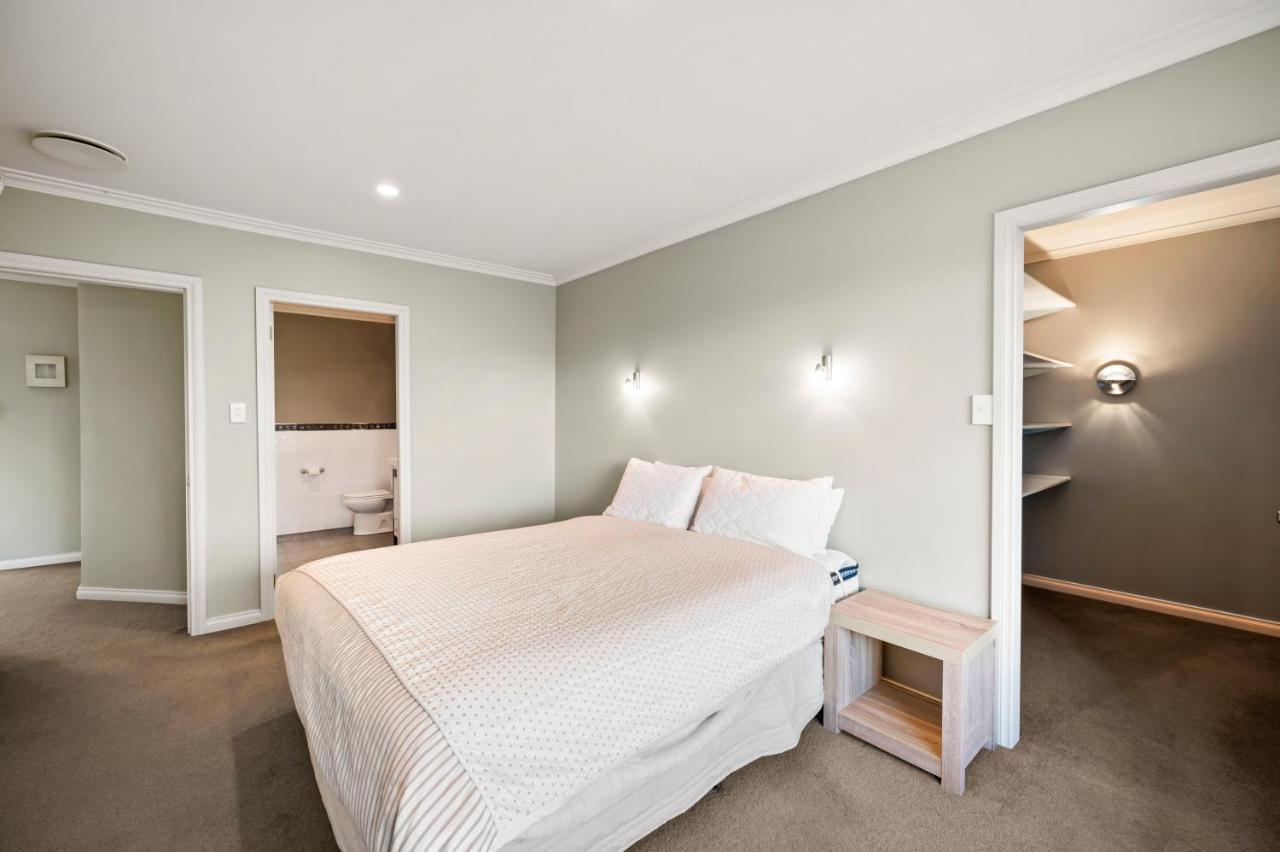 Taupo Escape - Rainbow Point Holiday Home Dış mekan fotoğraf